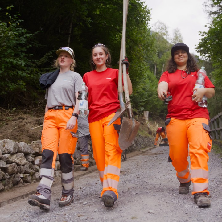 2024 Lernendenlager (Tanja Zenger, Laura Beer und Cécile Rossier)