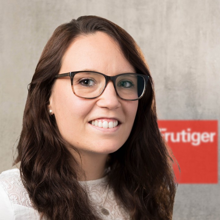 Nina Mueller, Personalabteilung